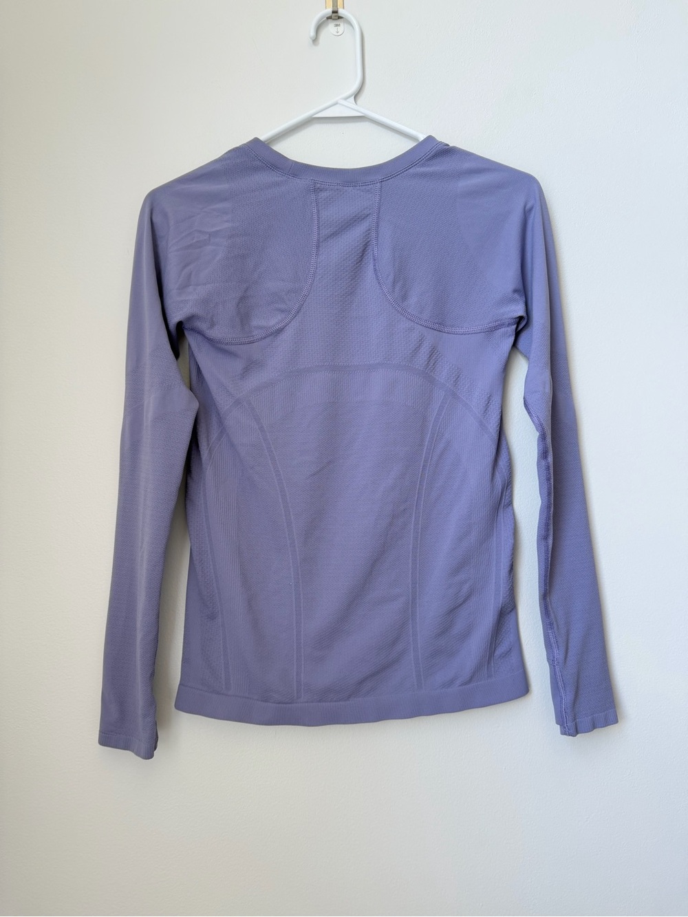 Athleta Momentum Long Sleeve Purple Athletic Top Size Small - Picture 5 of 6